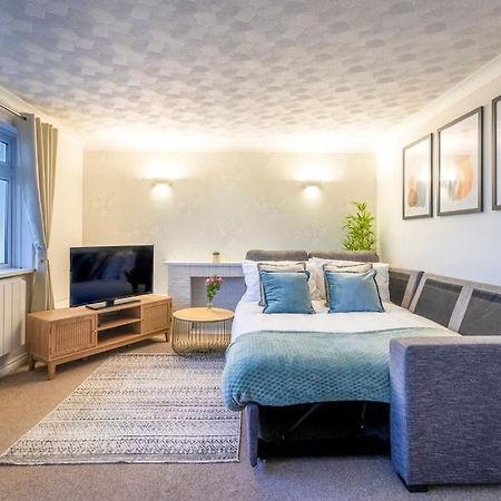 Beautiful Sea View 2 Bedroom Sleeps 6-Free Parking Bournemouth Esterno foto