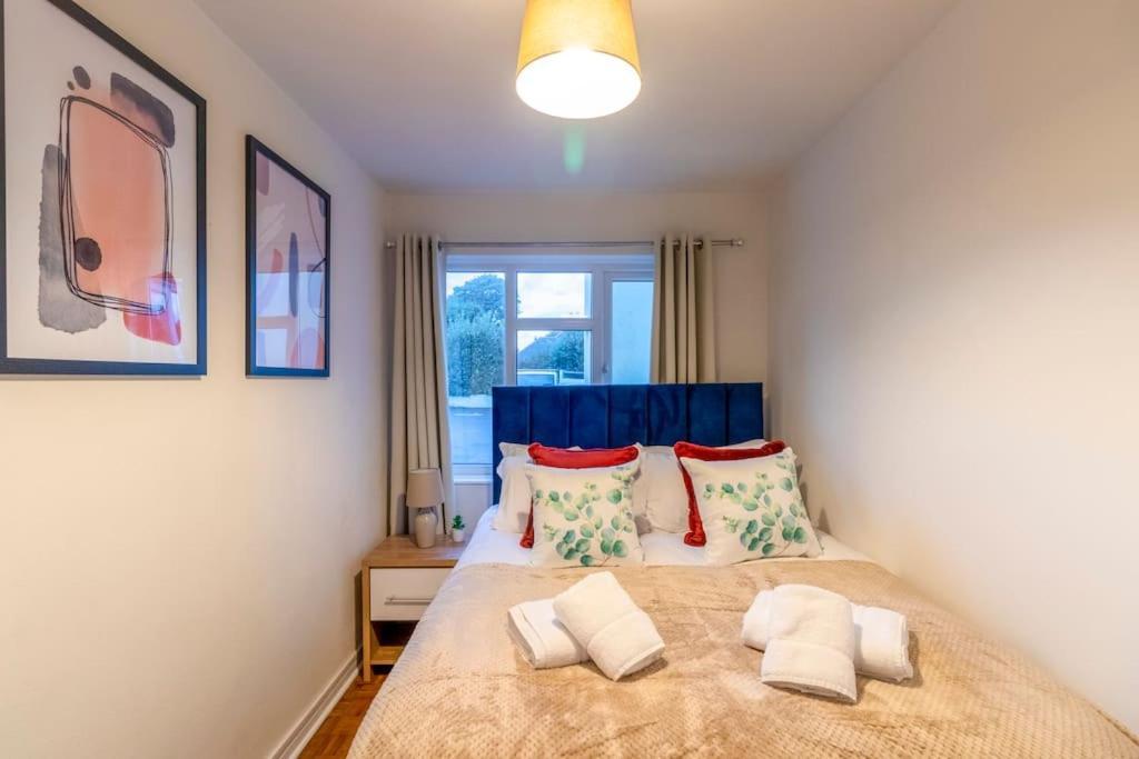 Beautiful Sea View 2 Bedroom Sleeps 6-Free Parking Bournemouth Esterno foto