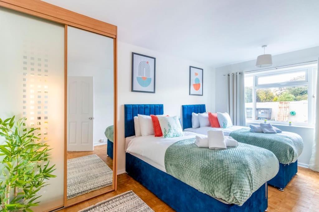 Beautiful Sea View 2 Bedroom Sleeps 6-Free Parking Bournemouth Esterno foto