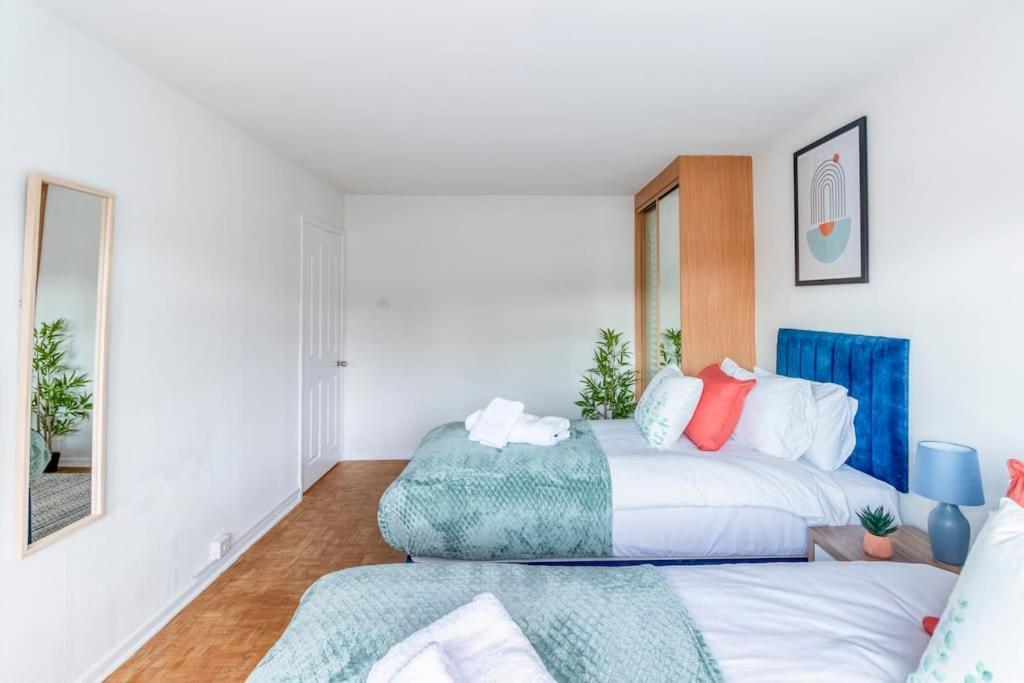 Beautiful Sea View 2 Bedroom Sleeps 6-Free Parking Bournemouth Esterno foto