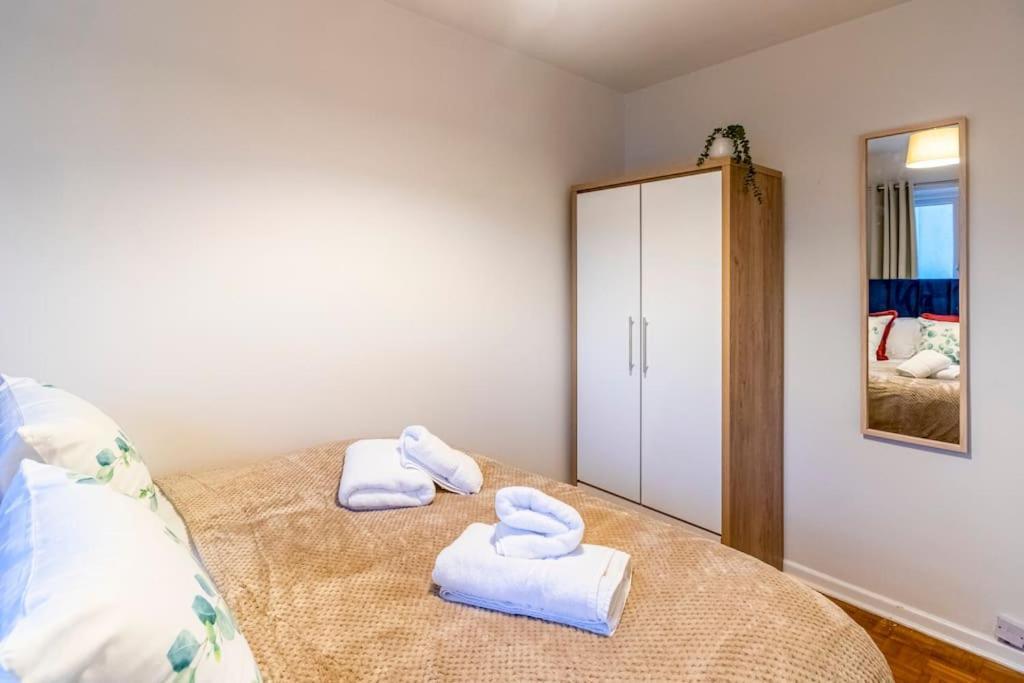 Beautiful Sea View 2 Bedroom Sleeps 6-Free Parking Bournemouth Esterno foto